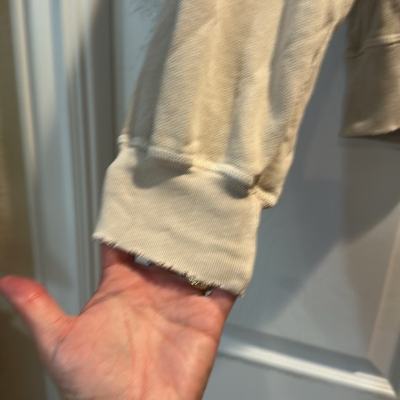 AMO Homestead Deep Vee V-Neck Sweatshirt Oat Milk M - Picture 5 of 7